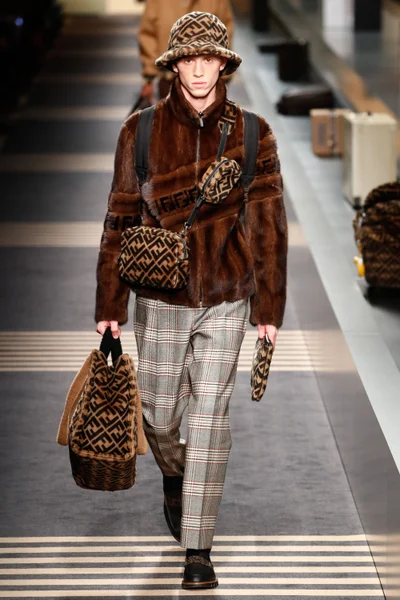 Look 7